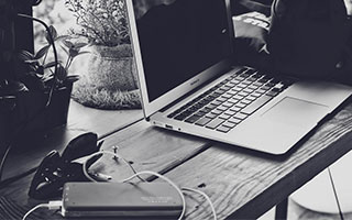 随着皇马1-2被绝杀，马竞4-2，西甲最新积分榜出炉！巴萨机会来了